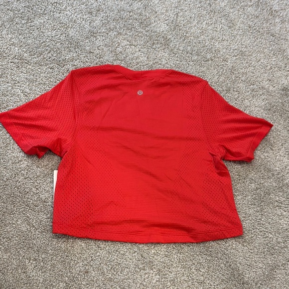 7. NWT- Lululemon Swiftly High-Low Cropped Short-Sleeve Shirt - Picture 6 of 7